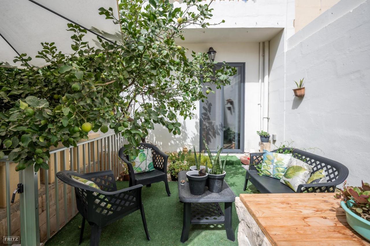 Gudja Close To Airport - Private Room With Private Bathroom Adults Only מראה חיצוני תמונה