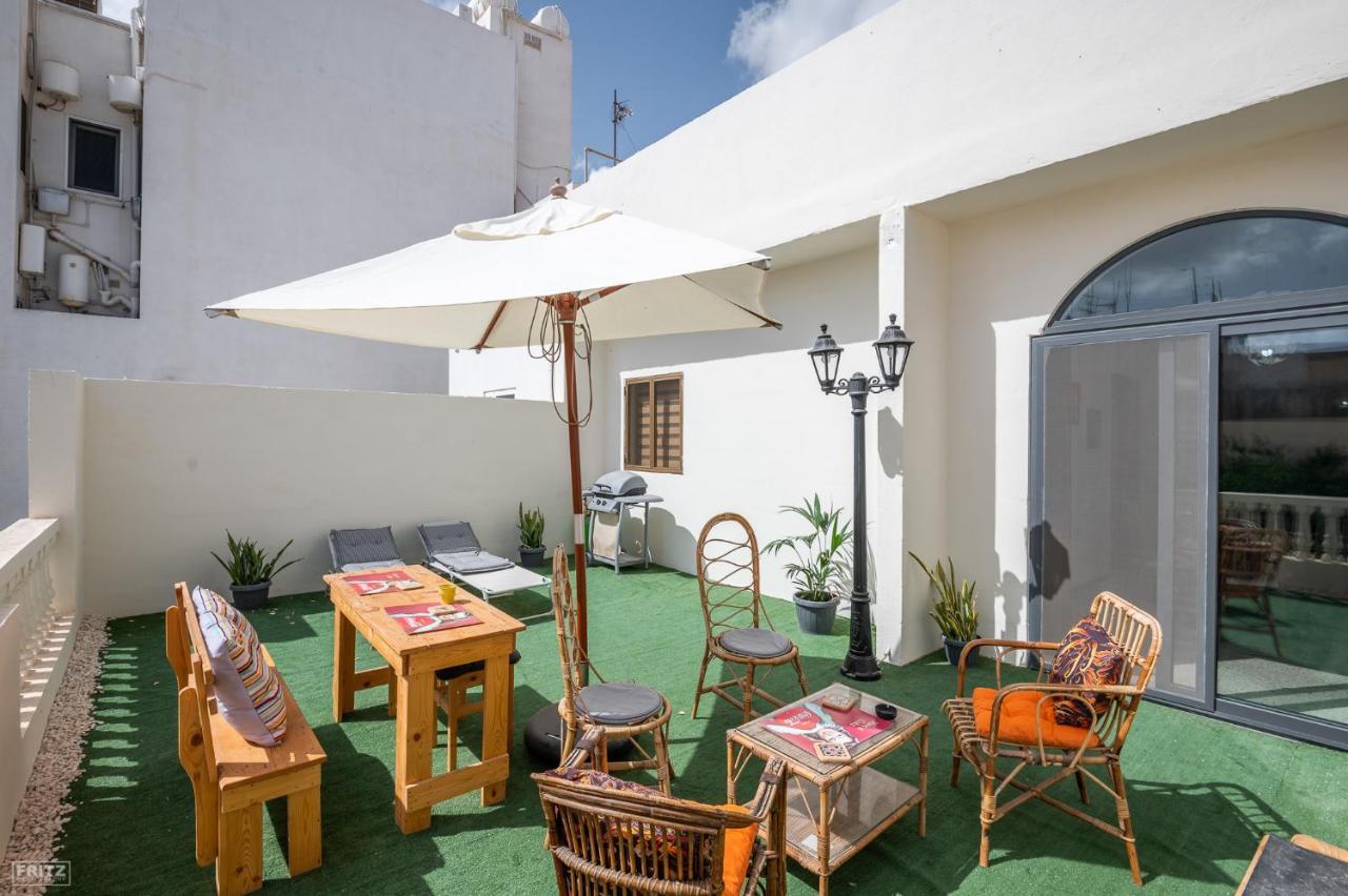 Gudja Close To Airport - Private Room With Private Bathroom Adults Only מראה חיצוני תמונה